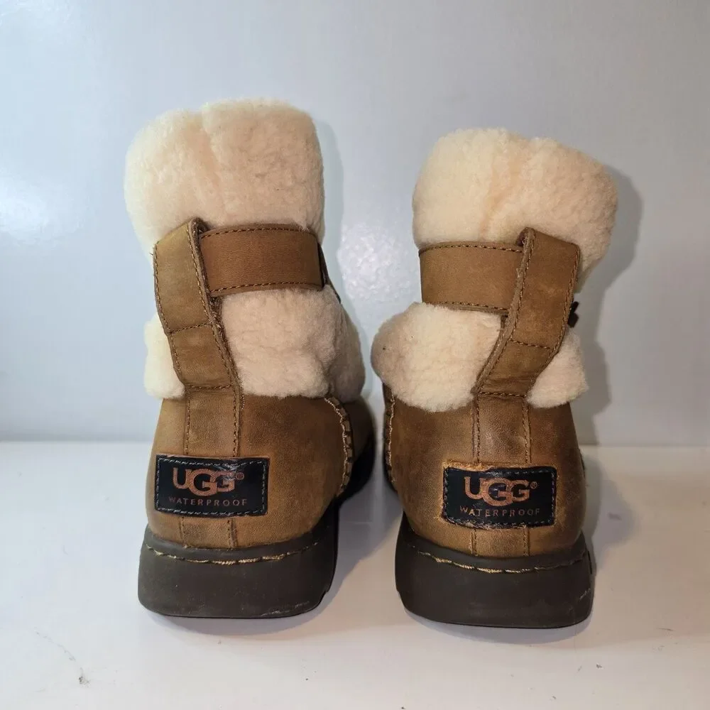 UGG Brielle Boots Snow Winter Womens SZ 7 1008028